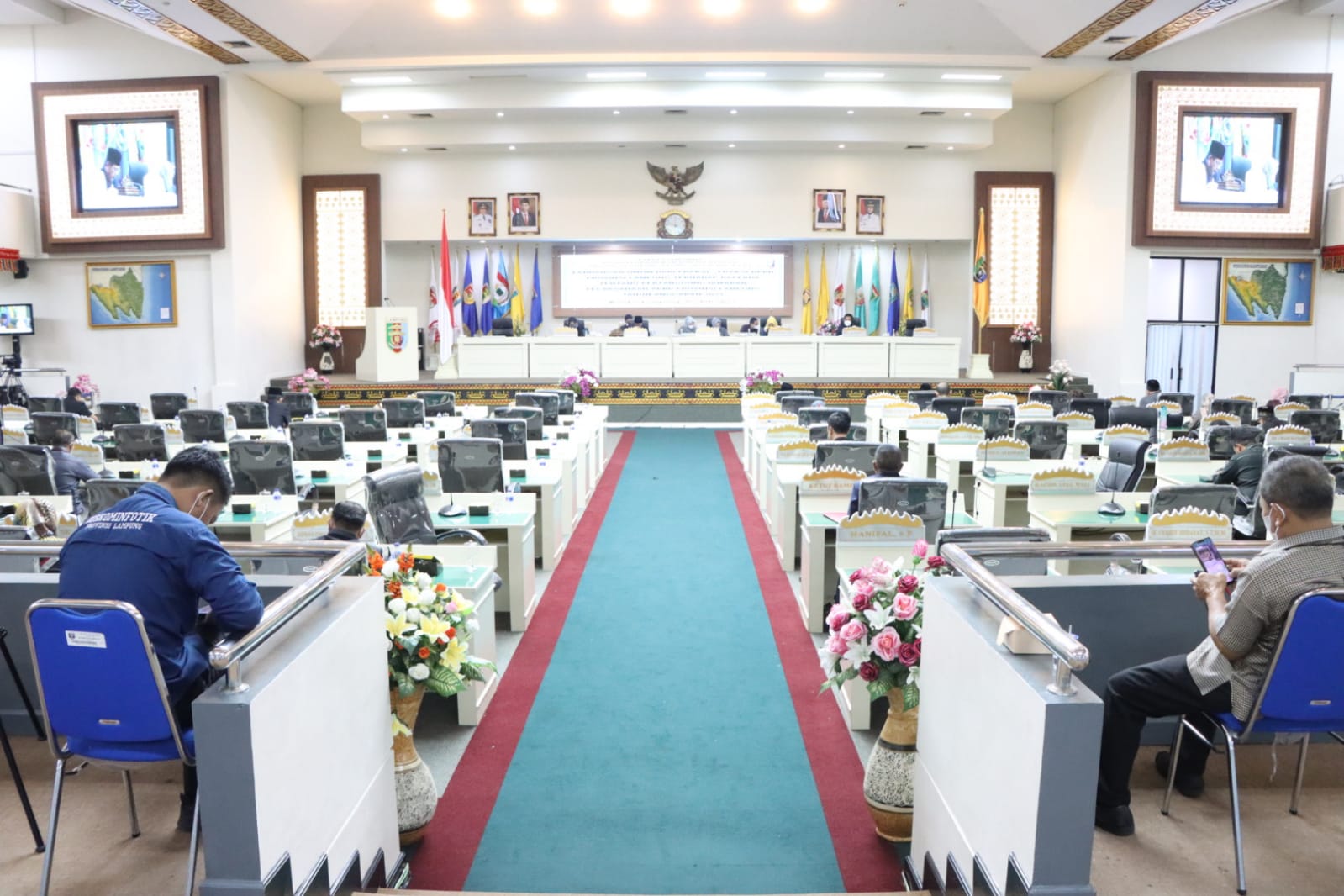 Ketua DPRD Provinsi Lampung Buka Rapat Paripurna Penyampaian Pandangan Umum Fraksi-Fraksi