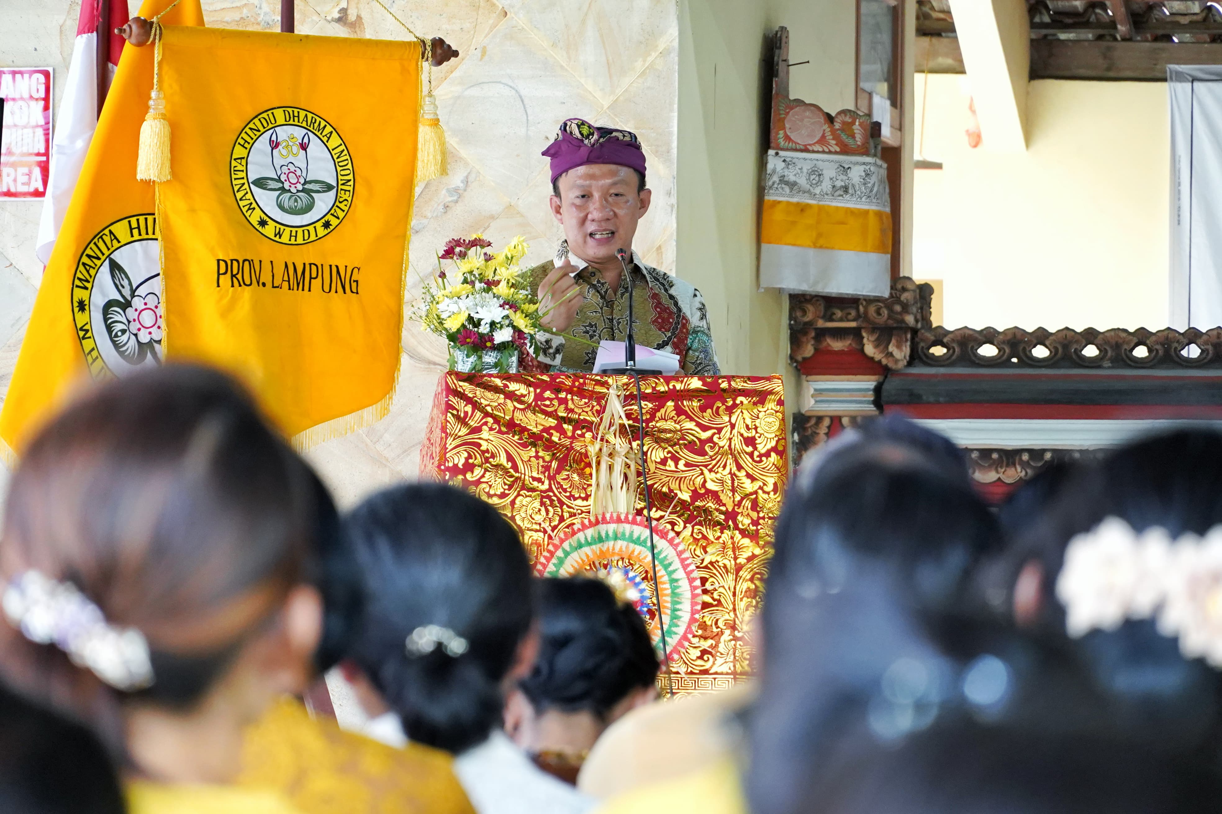 Pemprov Lampung Dukung Penguatan Nilai Spiritual Melalui Pembinaan Dharmika Dan Metatah Massal