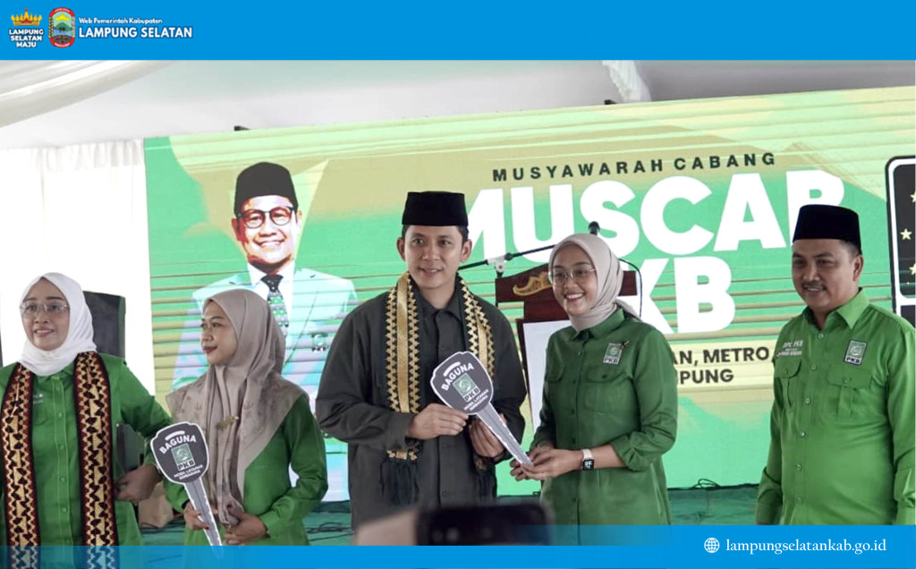 PKB Lampung Gelar Muscab Di Pantai Sebalang, Bagikan Mobil BAGUNA Untuk Layanan Warga