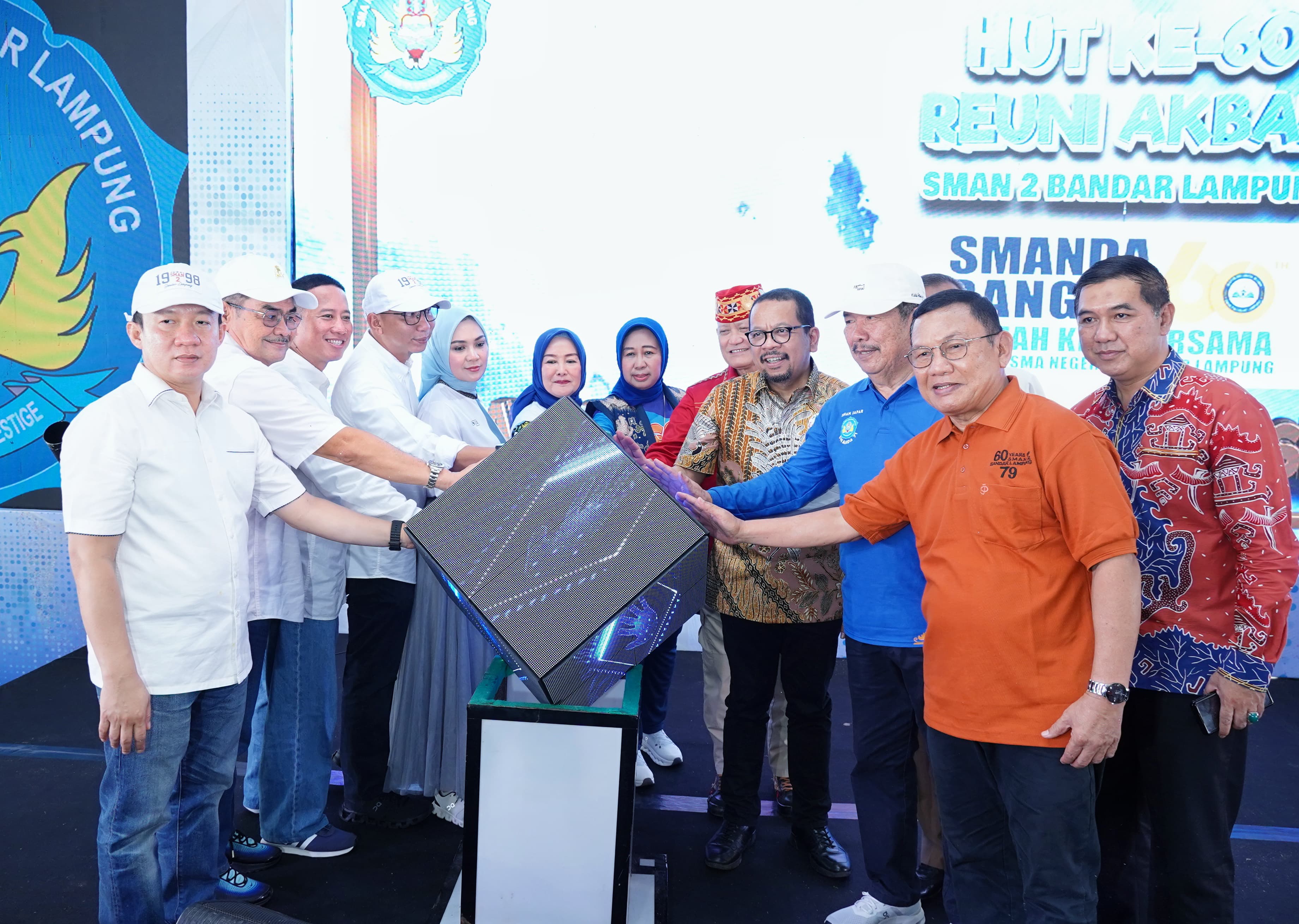 Smanda Bangga! Rahmat Mirzani Jadi Teladan Alumni Berprestasi, Bawa Semangat Perubahan