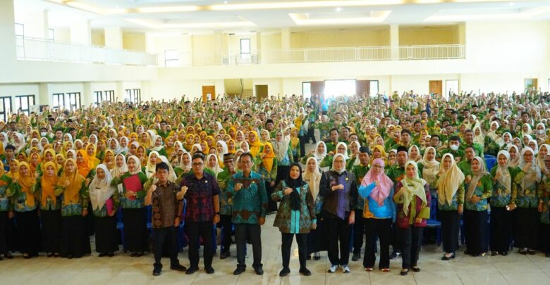 Wali Kota Eva Dwiana Ajak Guru Tingkatkan Kualitas Pembelajaran Siswa