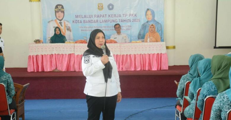 Wali Kota Eva Dwiana Dorong PKK Aktif Kegiatan Pemberdayaan Keluarga