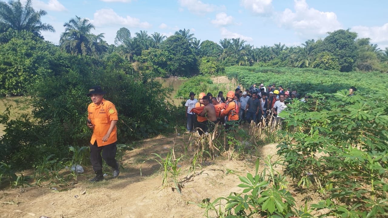 Tim SAR Gabungan Temukan Korban Tenggelam Di Sungai Way Pengubuan Lampung Tengah