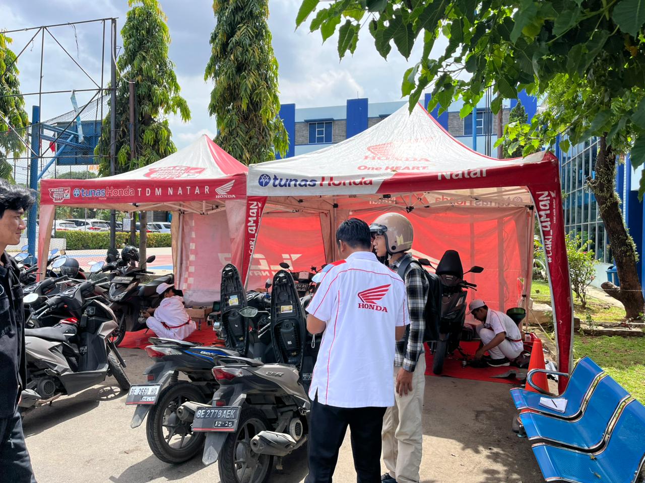 Kuliah Sekaligus Servis Motor? Cuma Di IIB Darmajaya, Daftar Dapat Diskon & Oli Gratis!