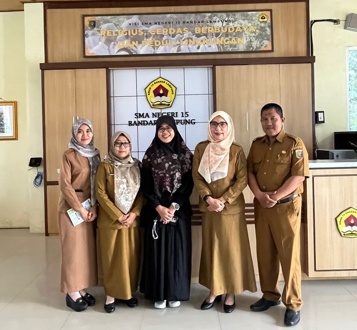 Darmajaya Gandeng SMAN 15 Ajarkan Coding & AI Demi Cetak Generasi Siap Hadapi Revolusi 5.0!