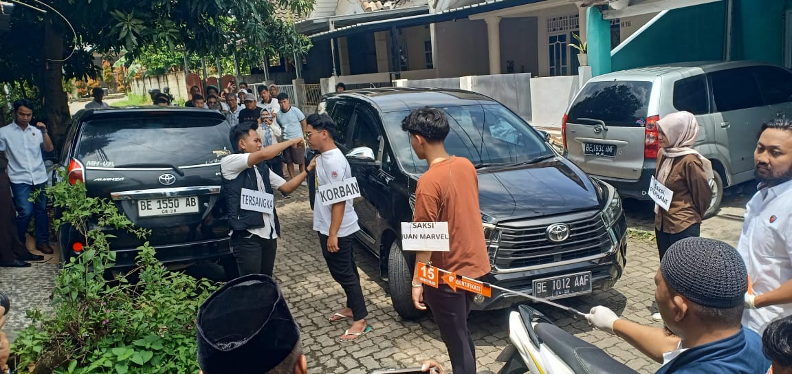 Kasus Penganiayaan Keponakan Ketua SMSI Lampung: Verrel Peragakan 24 Adegan Saat Rekonstruksi