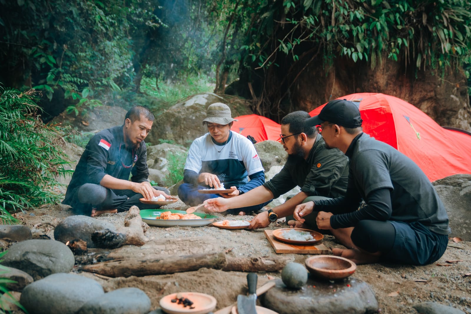 Dari Penebang Kayu Ke Pemandu Ekowisata: Kisah Ritno Kurniawan,  Penggerak Desa Sejahtera Astra Nyarai
