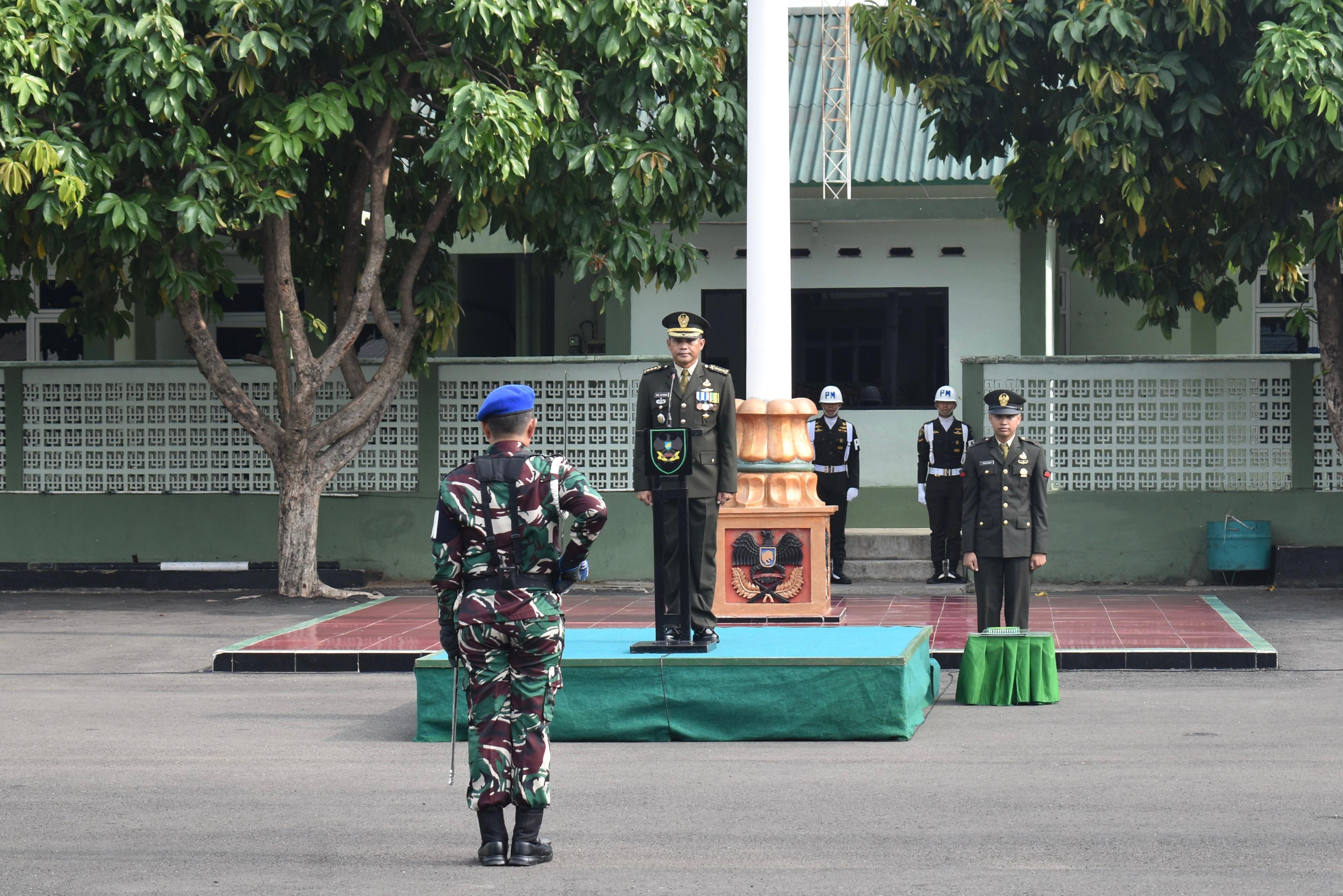 Peringati Hari Pahlawan Tahun 2024, Korem 043/Gatam Gelar Upacara