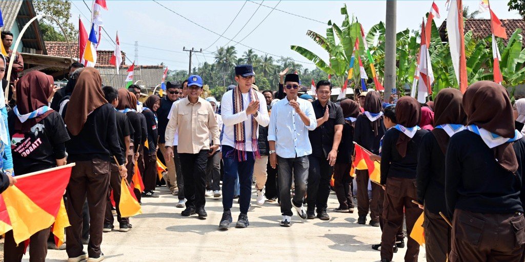 Dari Kampung “Acak-acakan” Jadi Lebih Tertata, Bupati Egi Jagokan Baru Ranji Tiga Besar Desa Helau