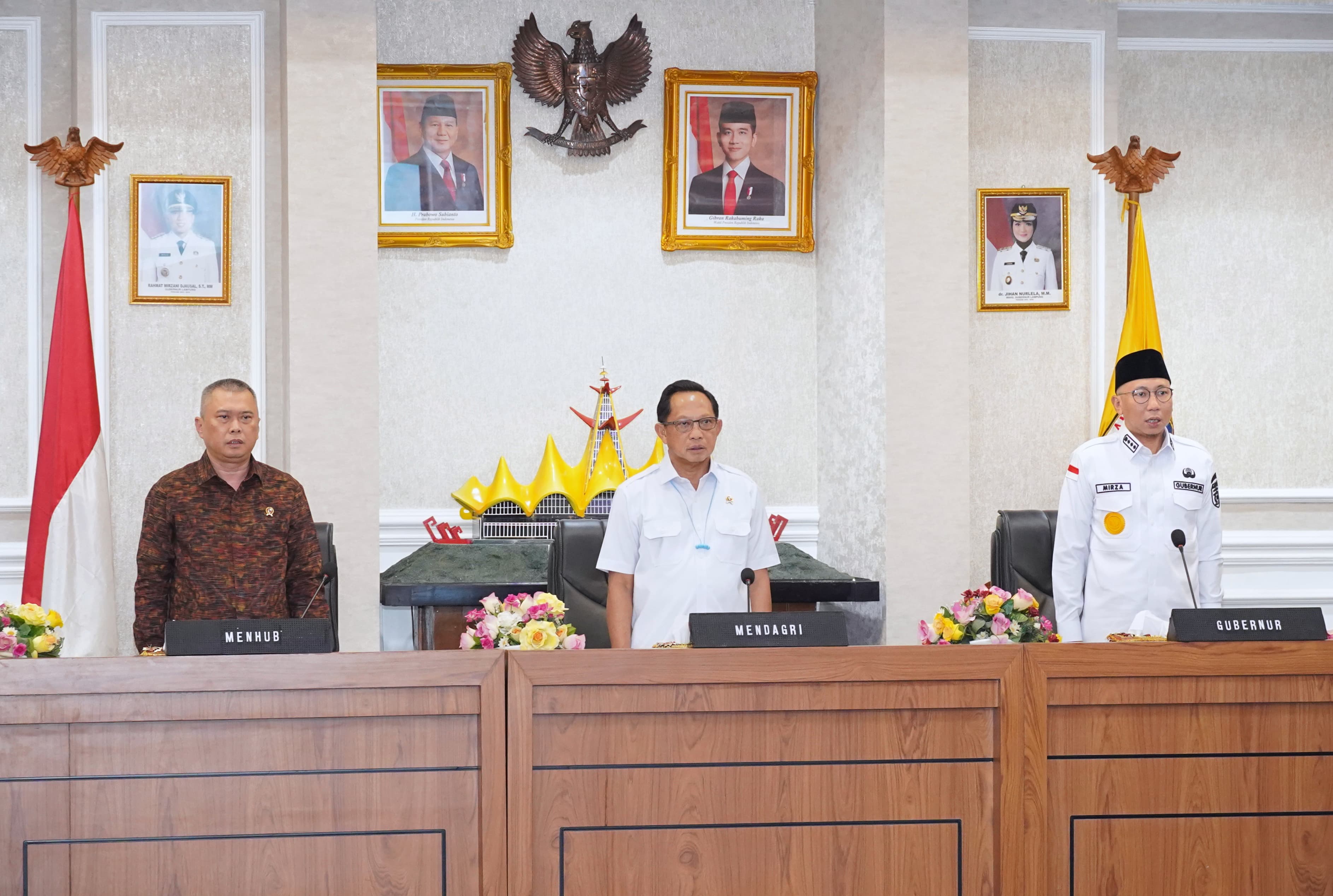 Mantapkan Kesiapan Angkutan Lebaran 1446H, Gubernur Rahmat Mirzani Gelar Pembahasan Bersama Mendagri Dan Menhub