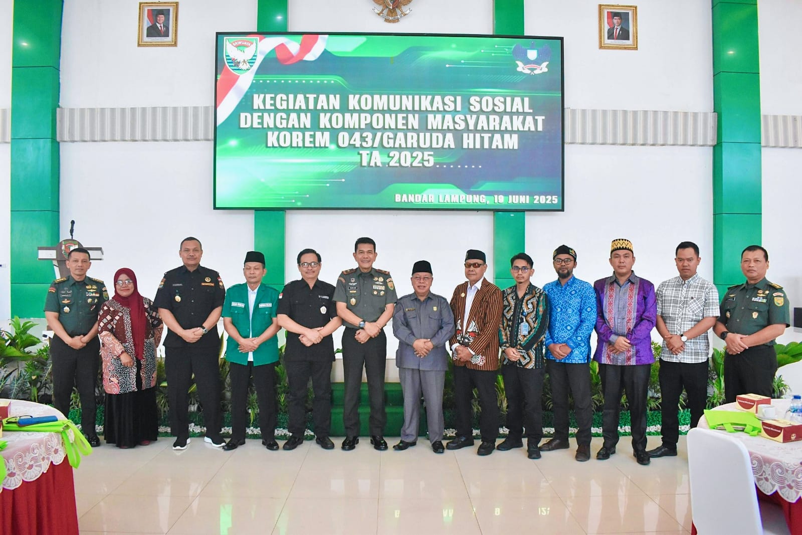 Gelar Komsos, Wujud Nyata Kemanunggalan Korem 043/Gatam Dengan Masyarakat
