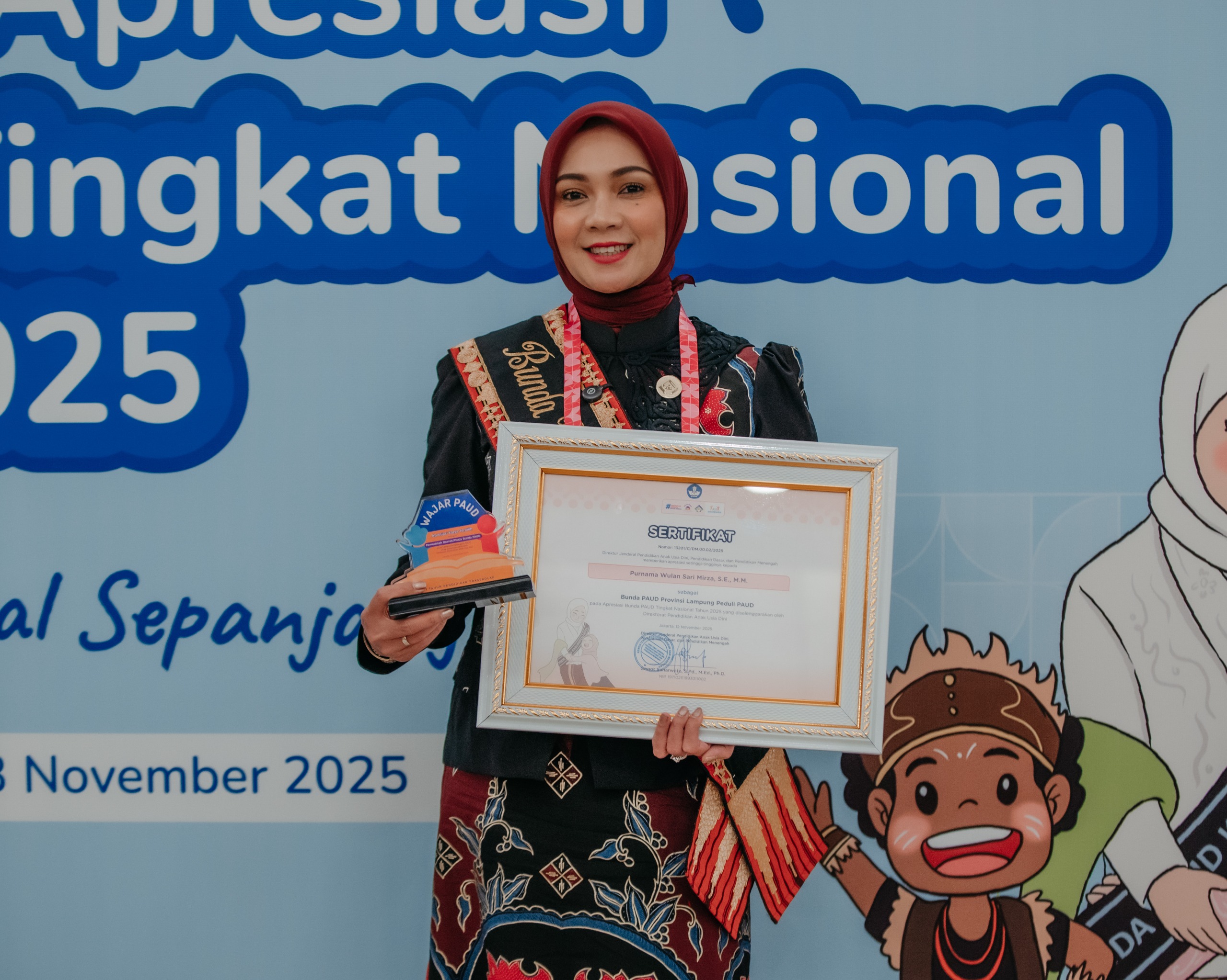 Bunda PAUD Lampung Batin Wulan Raih Penghargaan Nasional: Komitmen Nyata Untuk Anak Usia Dini