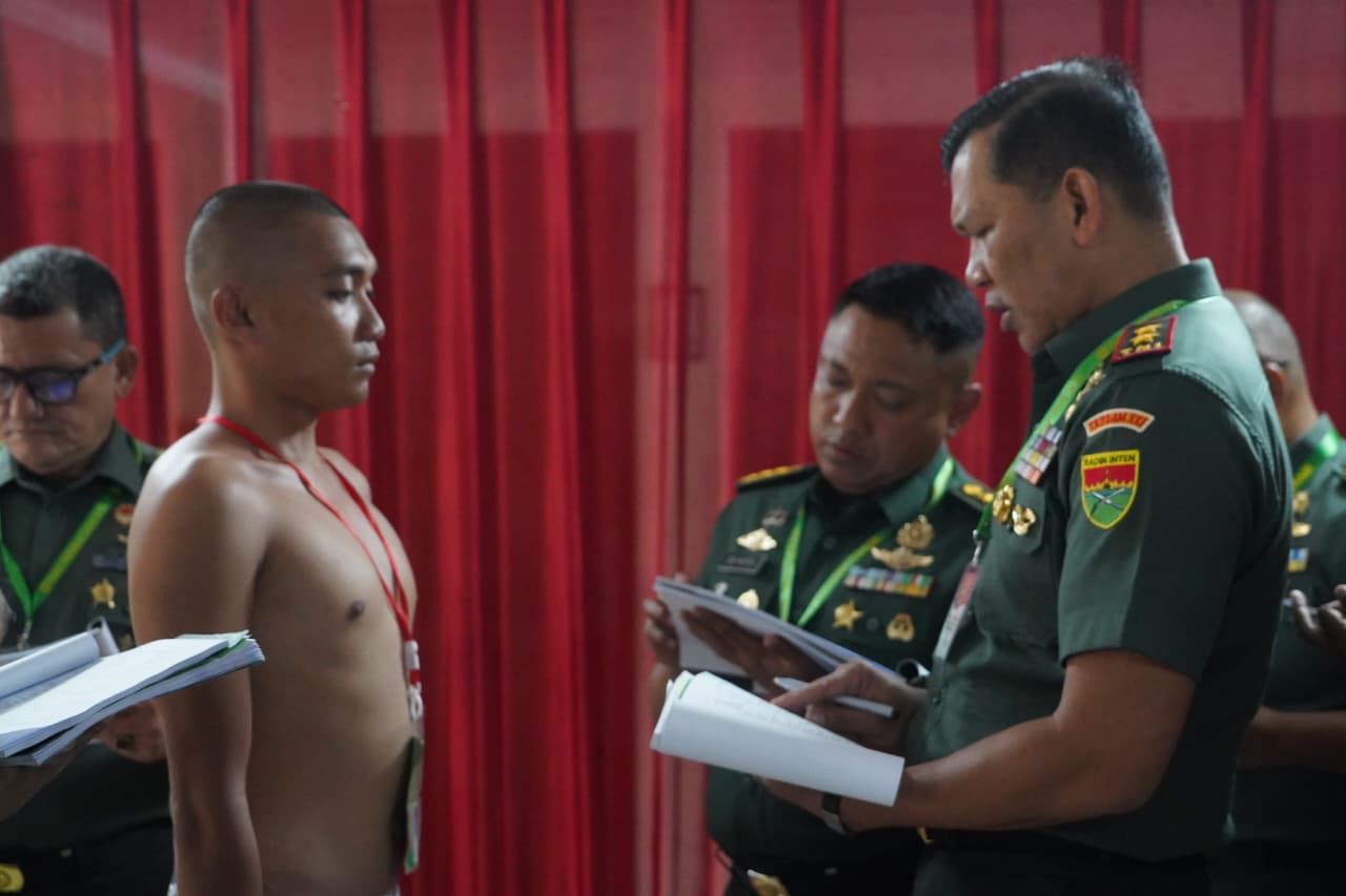 Pangdam XXI/RI Pimpin Sidang Panitia Pusat Penerimaan Tamtama PK Gelombang III TA 2025 Di Bandar Lampung