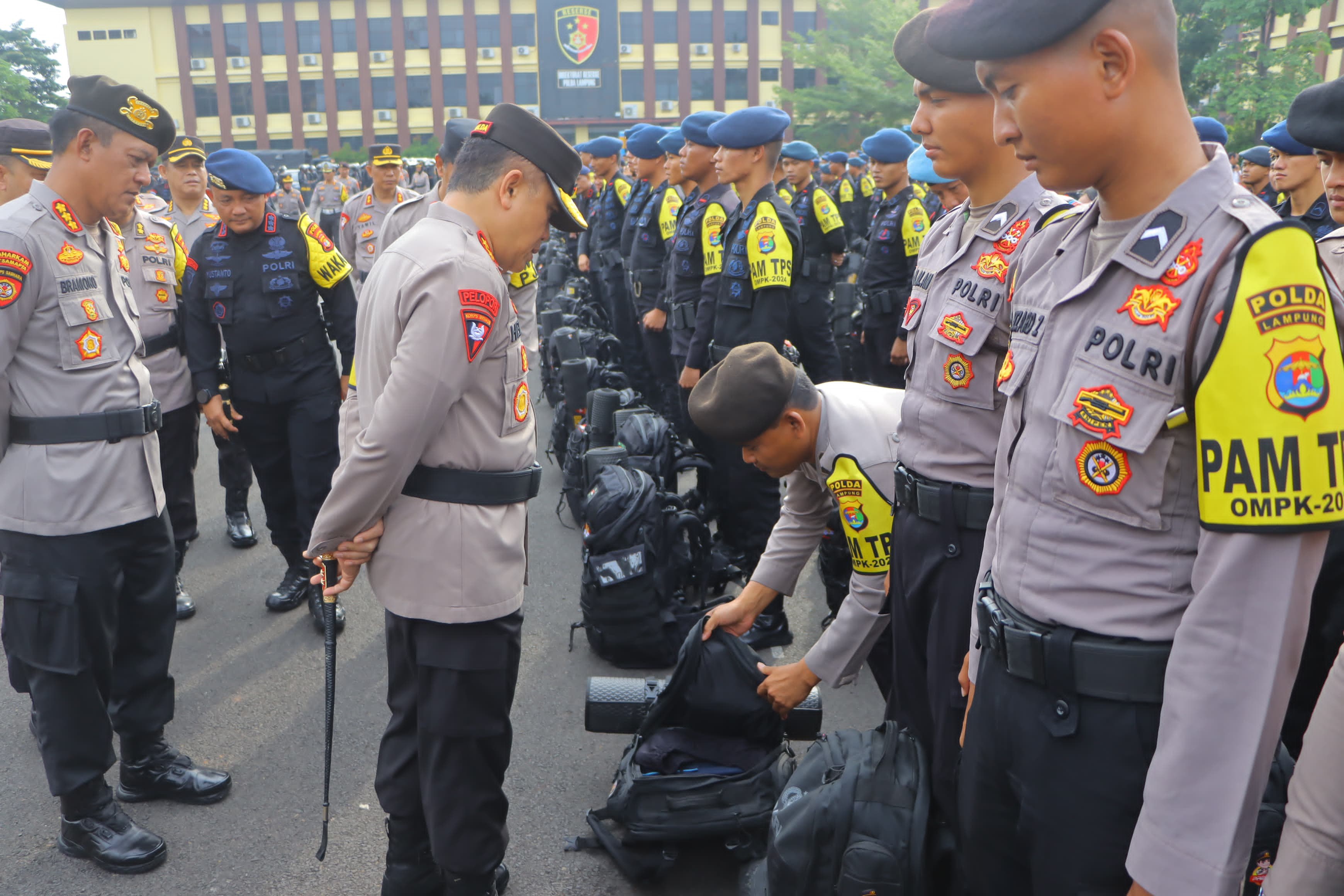 Kapolda Lampung Tegaskan Larangan Anggota Bawa Senpi Di TPS