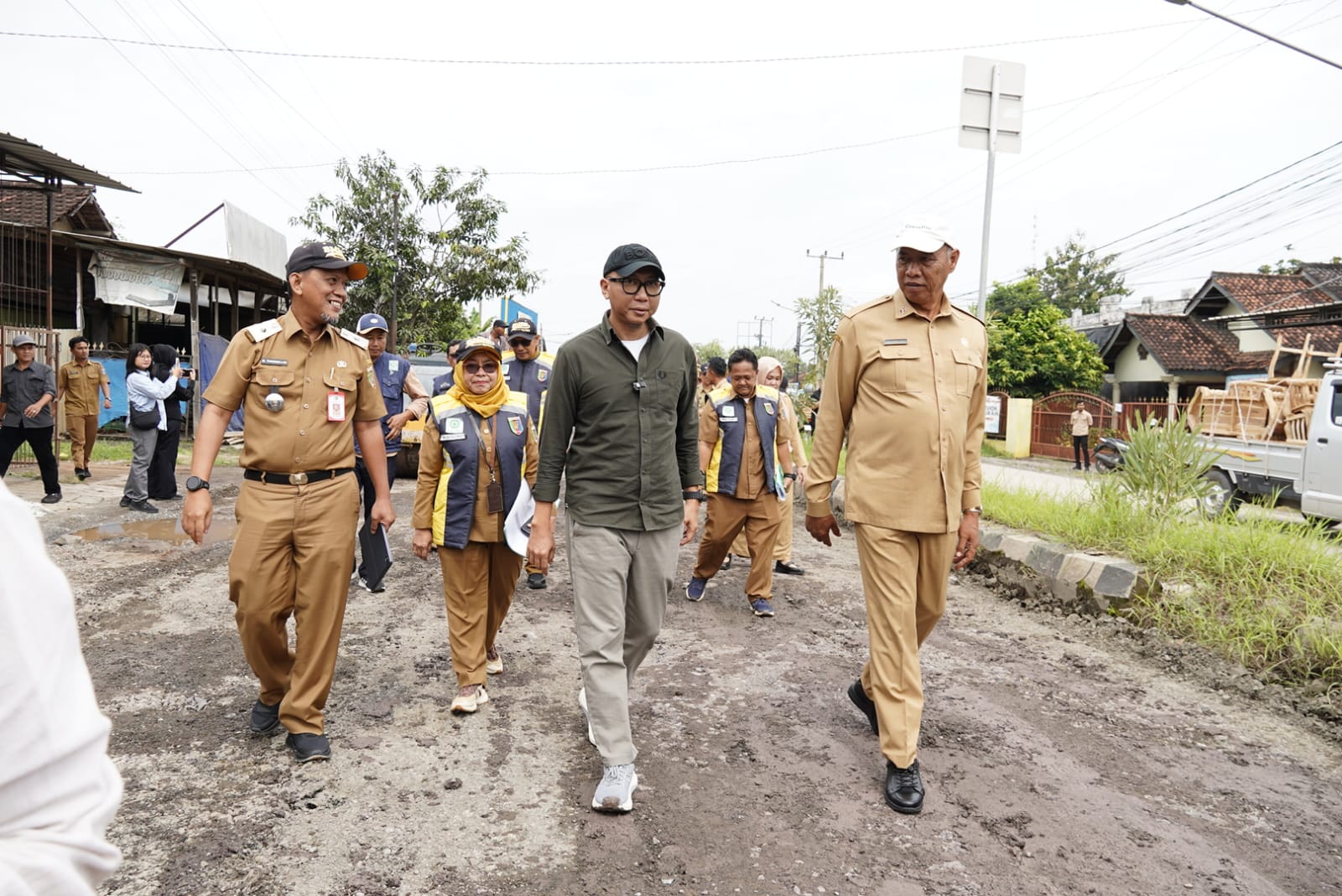 Penanganan Cepat Jalan Rusak  Dorong Aktivitas Ekonomi Warga Di Daerah