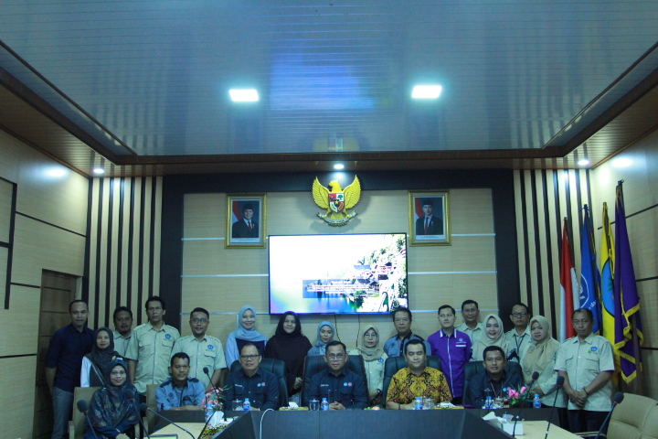 FKIP Universitas Lampung Lakukan Audit Re-sertifikasi ISO 9001:2015 Bersama URS