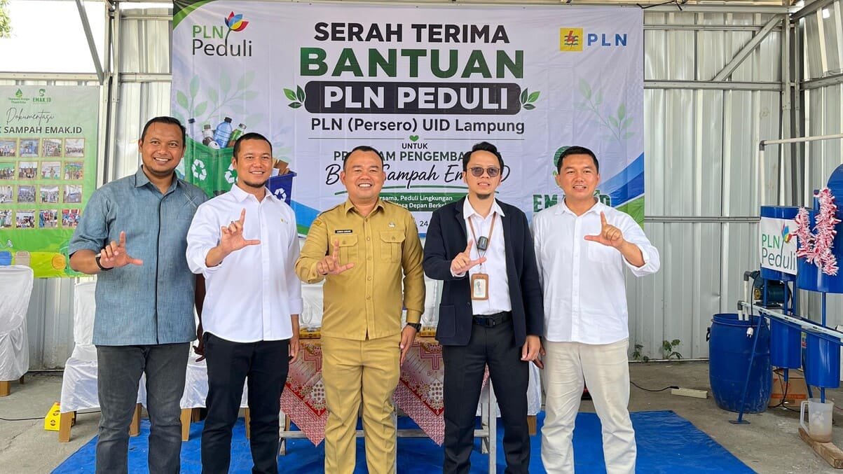 PLN UID Lampung Perkuat Kepedulian Lingkungan, Dukung Pengembangan Bank Sampah Emak.ID
