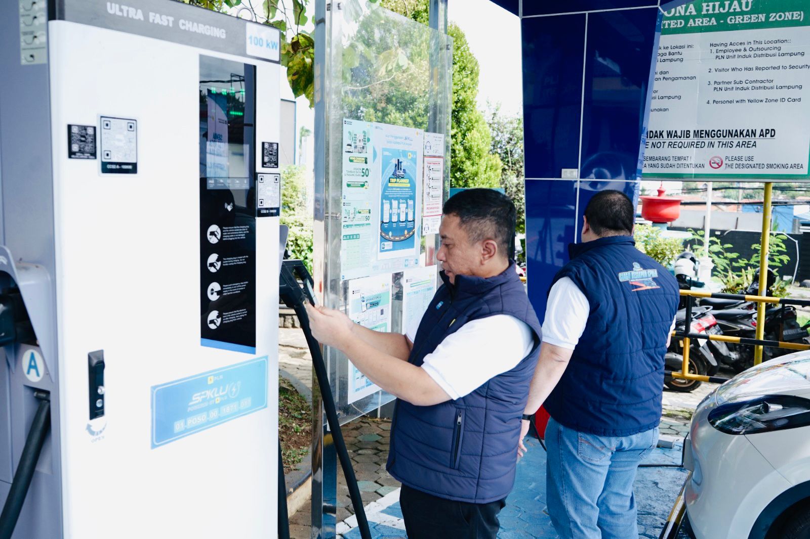 PLN UID Lampung Siagakan 64 SPKLU Untuk Dukung Kelancaran Nataru 2025–2026