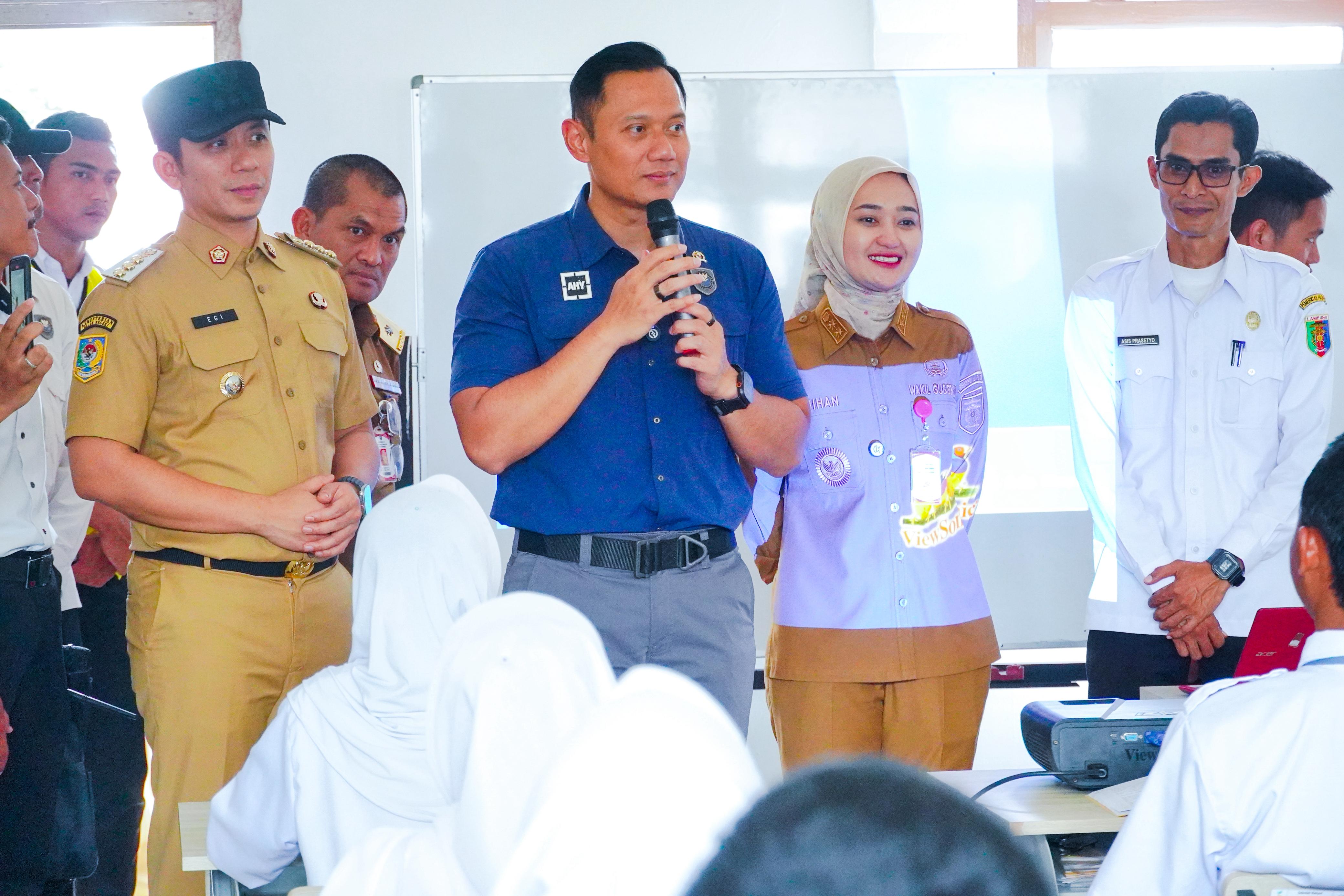 Tinjau SRMA 32 Lampung Selatan, Menko AHY Dan Wagub Jihan Pastikan Fasilitas Pendidikan Siap