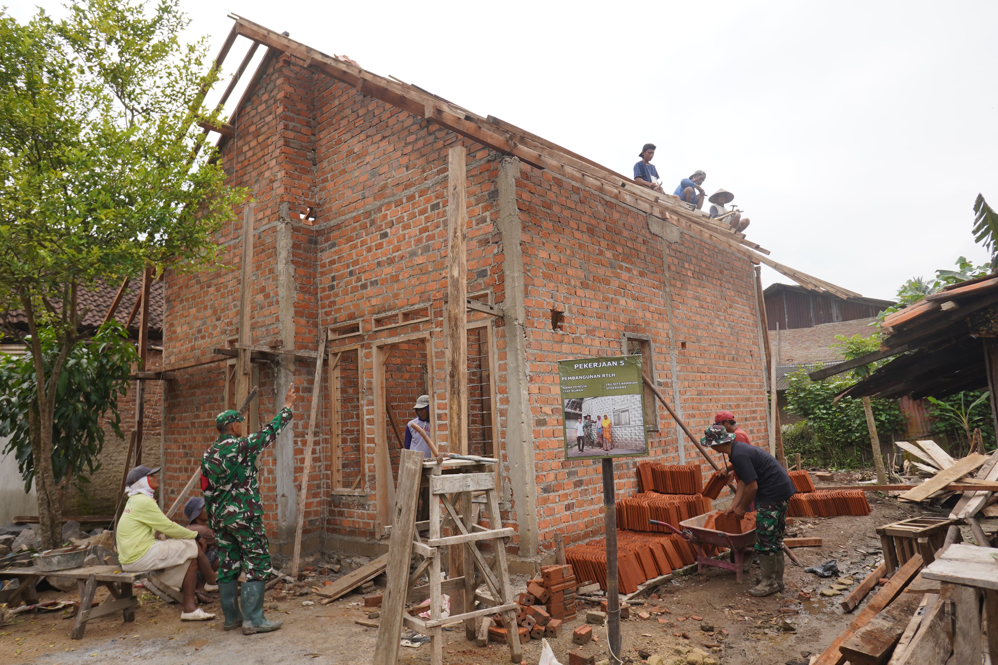 Menjemput Mimpi Di Tanjung Rejo: Progres RTLH TMMD 127 Bawa Harapan Baru Jelang Hari Raya