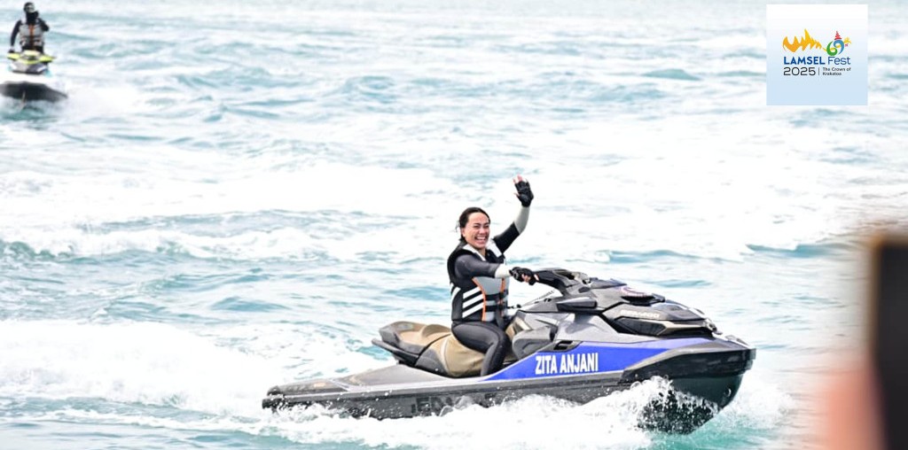 Zita Anjani Pimpin Aksi Jetski Menyeberangi Selat Sunda, Resmi Buka Lamsel Fest 2025