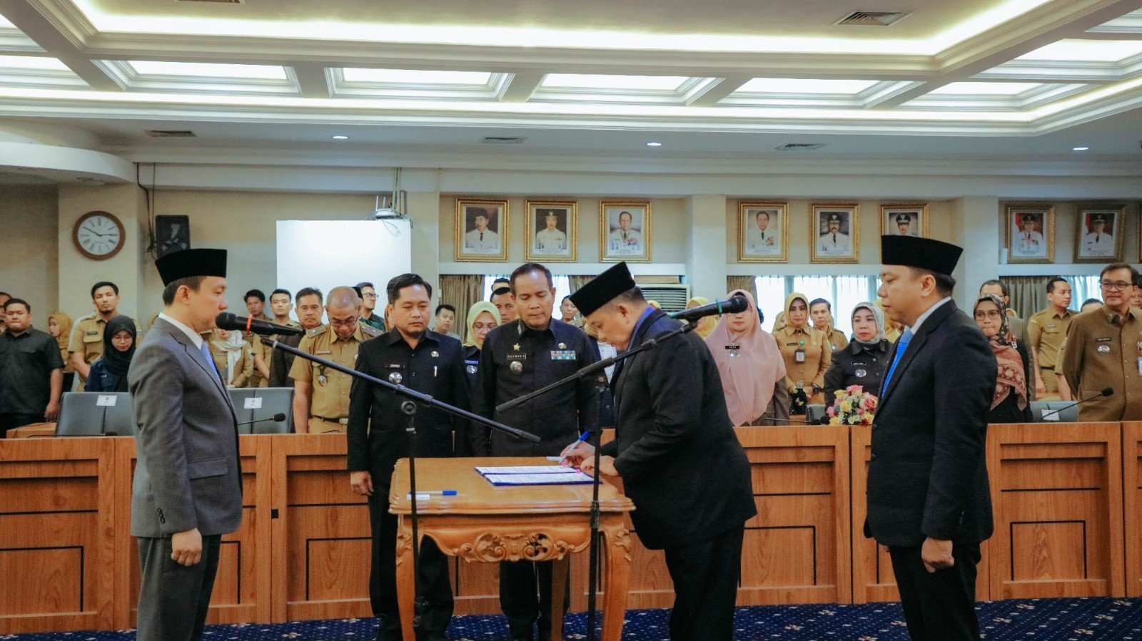 Pemprov Lampung Lantik 2 Pejabat Baru, Sekdaprov: Jangan Bikin Warga Terlantar