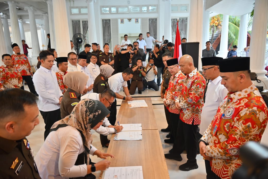 Wabup Antonius Muhammad Ali Dikukuhkan Sebagai Ketua ABPEDNAS Kabupaten Pesawaran