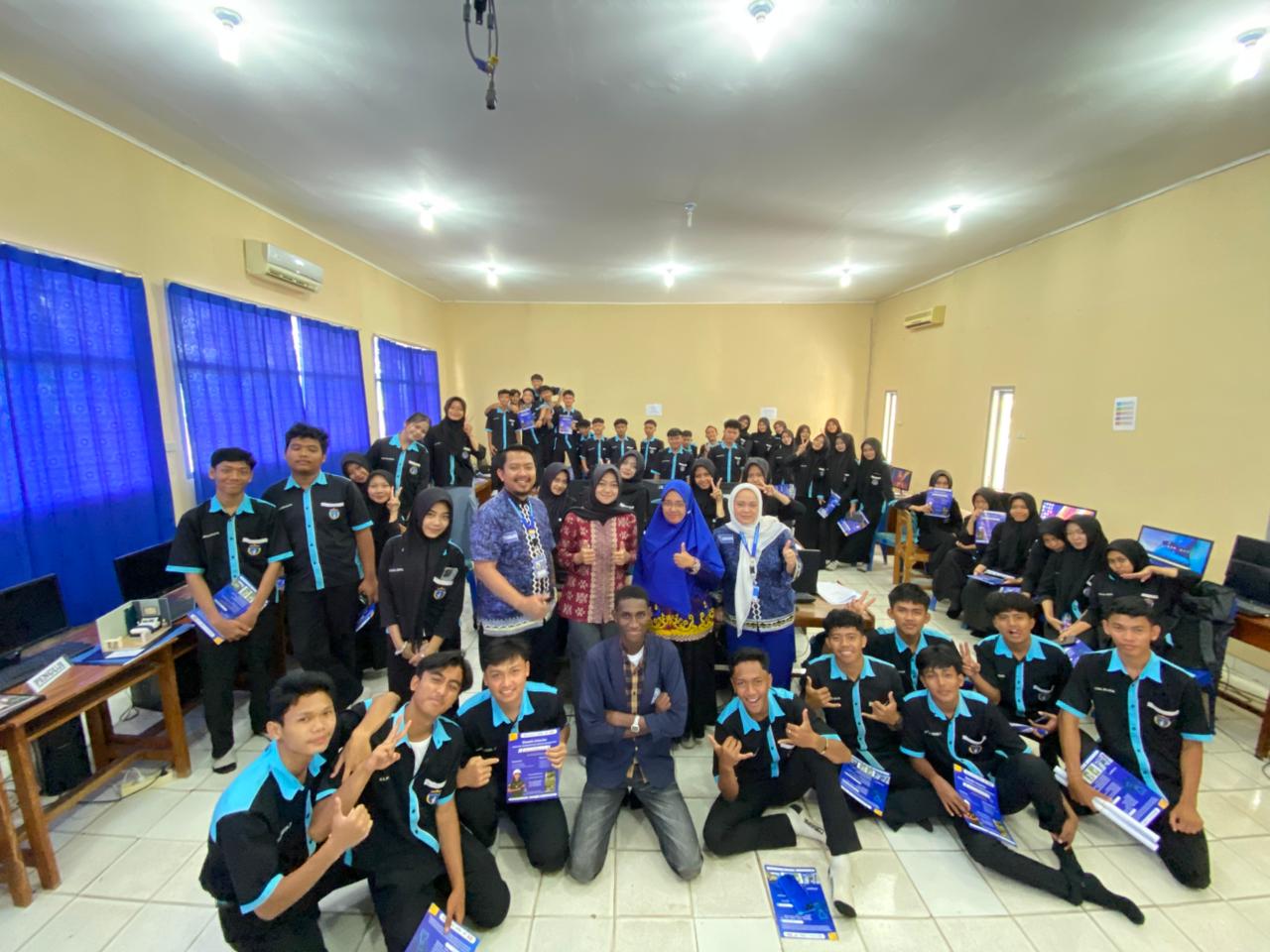 Teken MoU, IIB Darmajaya Siap 'Upgrade' Skill Siswa SMKN 1 Gading Rejo Di Bidang Desain