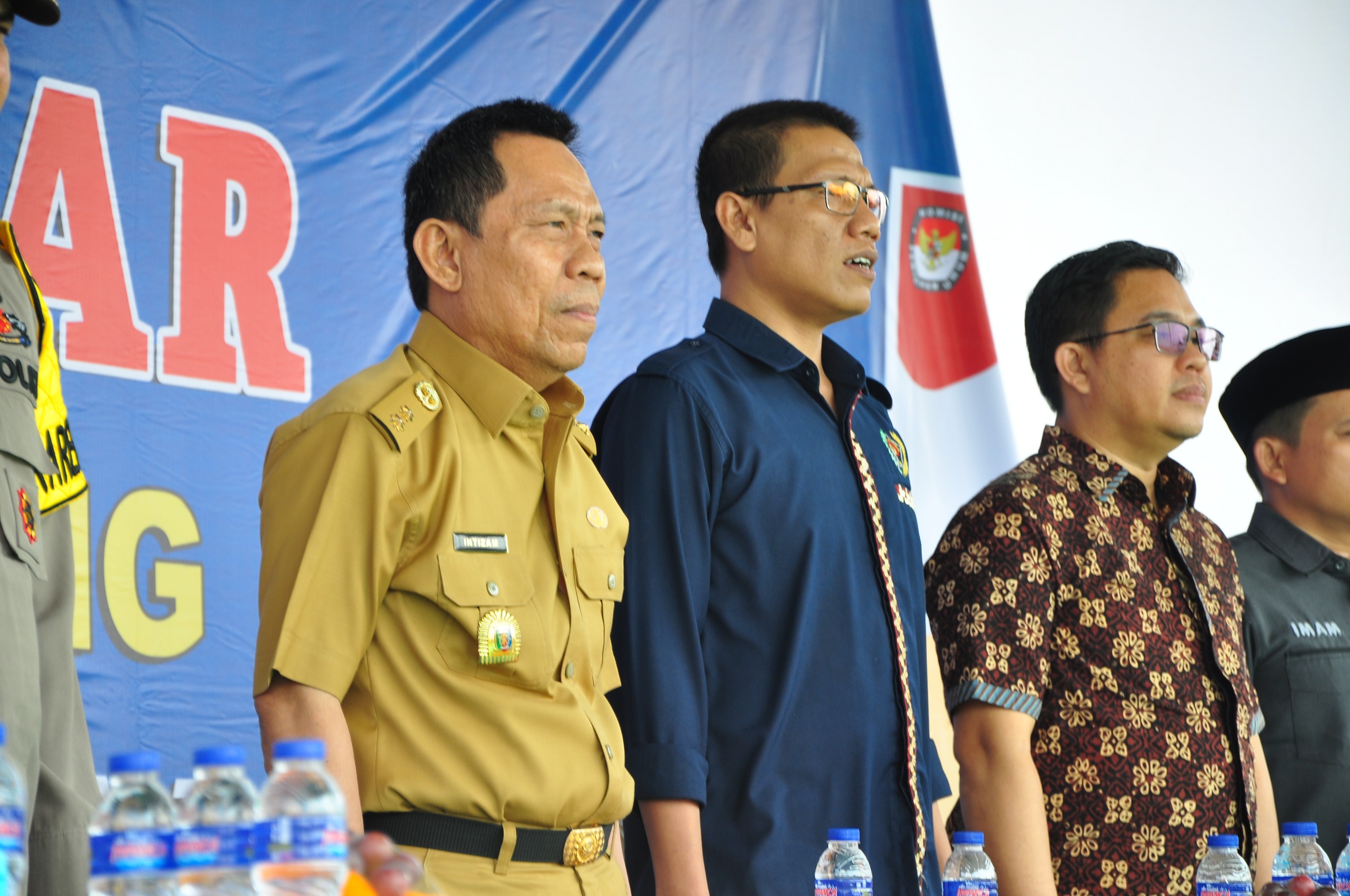 Pj. Gubernur Lampung Serukan Peran Pers Dalam Apel Pilkada Damai Dan Berintegritas Di Tugu Adipura