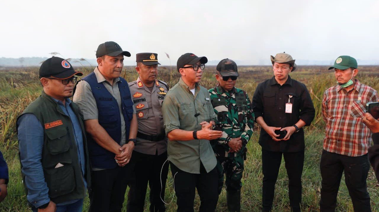 Gubernur Mirza Pastikan Penanganan Kebakaran Di Braja Harjosari Terkendali
