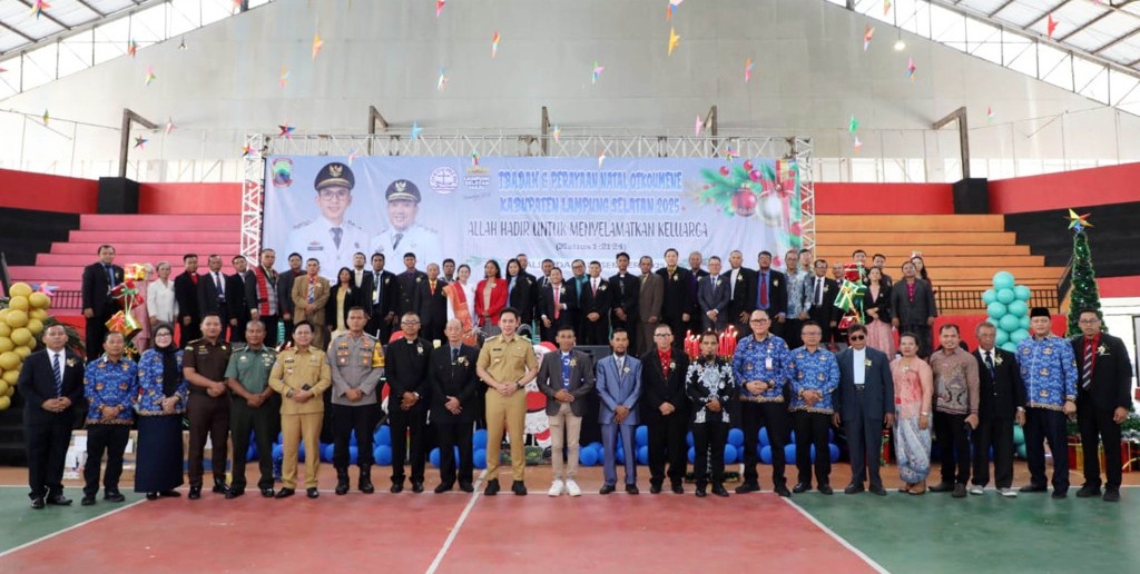 Dihadiri Bupati Radityo Egi Pratama, Natal Oikumene 2025 Jadi Simbol Harmoni Umat Beragama Di Lamsel