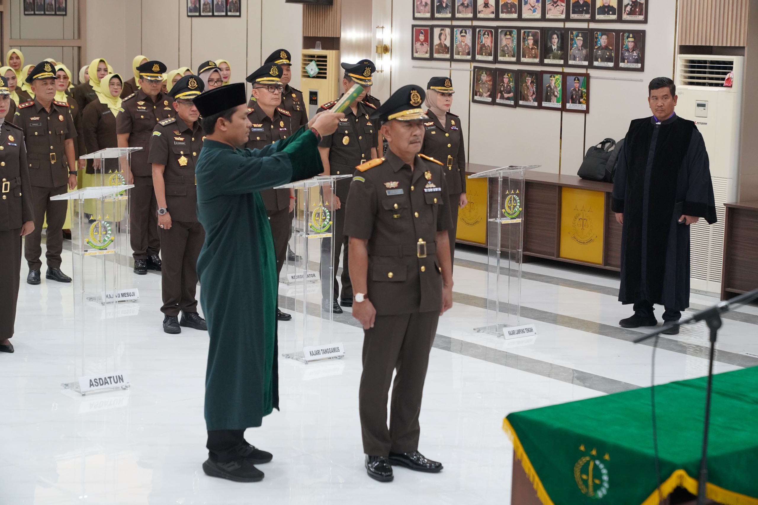 Kejati Lampung Gelar Pelantikan Dan Pengambilan Serah Terima Jabatan Pejabat Baru Eselon II Dan III