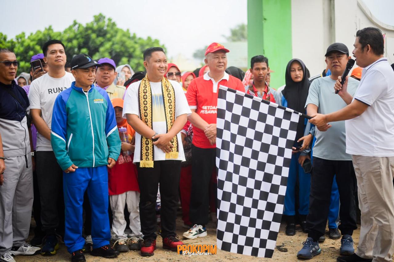 Ribuan Masyarakat Antusias Hadiri Jalan Sehat Bersama Wabup Pesawaran