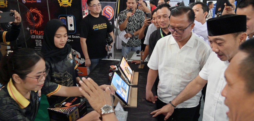 Sukses Jadi Tuan Rumah Borneo Flasher Tour 2026, Lampung Selatan Pecahkan Rekor 500 Teknisi Ponsel