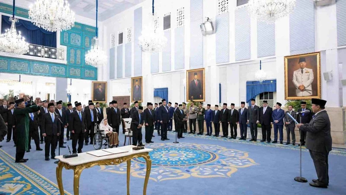 Presiden Prabowo Lantik 26 Anggota Wantimpres Di Istana Negara