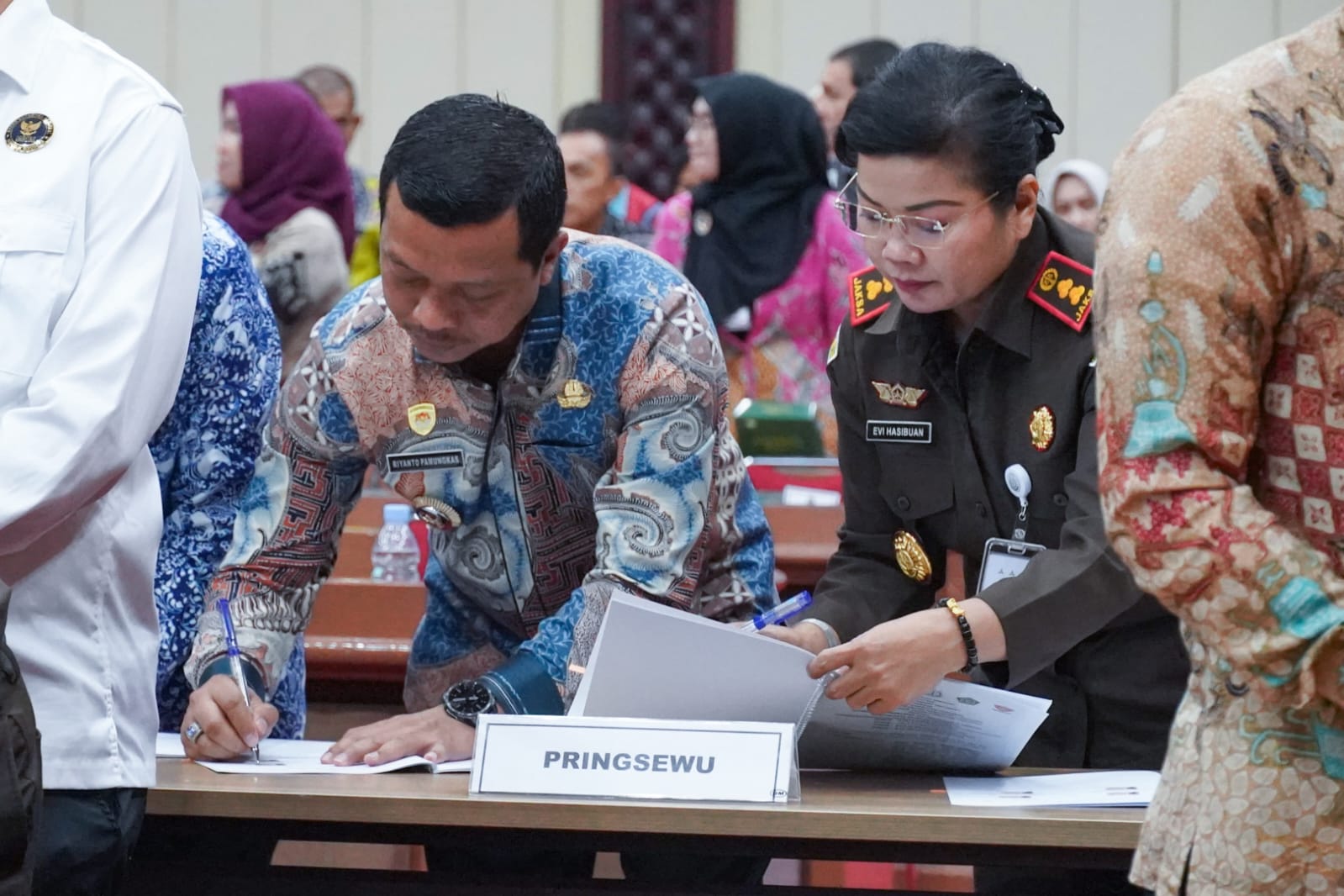 Kerja Sama Penerapan Restorative Justice Ditandatangani Bupati Pringsewu & Kajari
