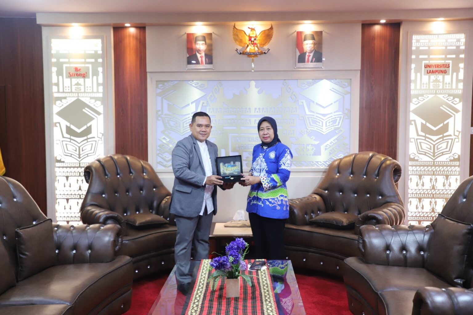 Rektor Terima Audiensi Dari Bank Syariah Indonesia