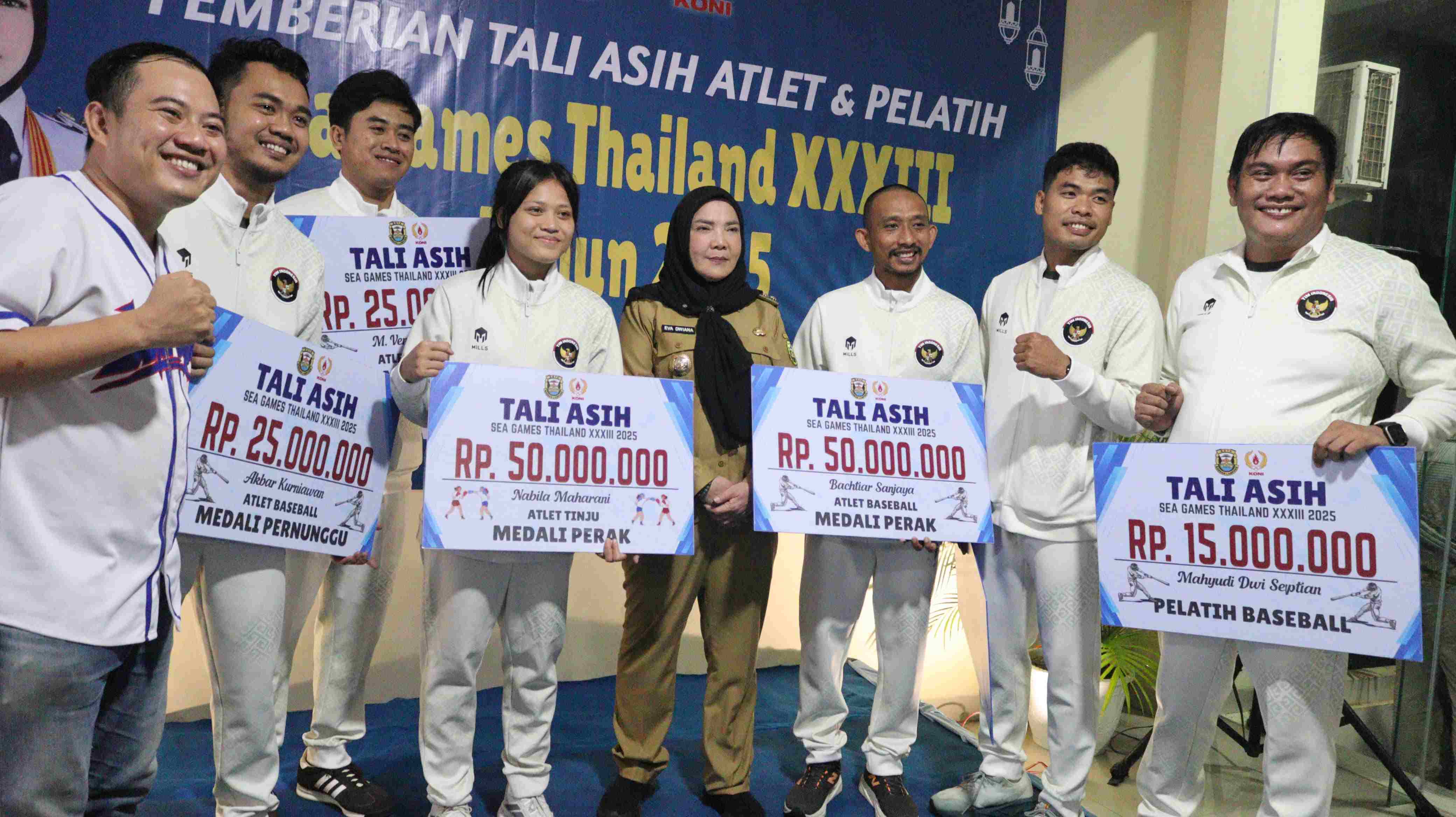 Wali Kota Eva Dwiana Berikan Bonus Rp50 Juta Bagi Peraih Perak SEA Games Asal Bandar Lampung