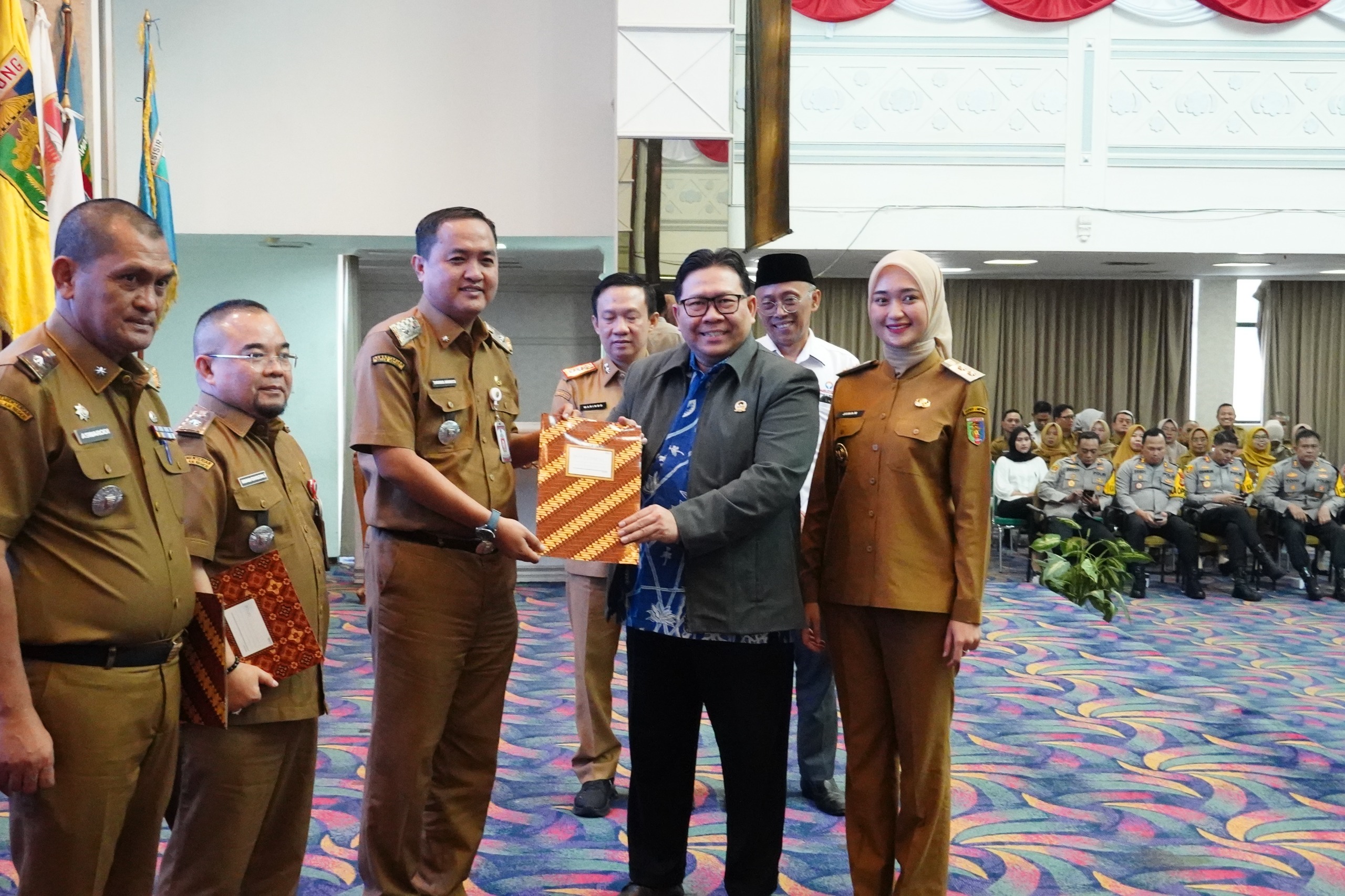 Pemprov Lampung Raih Predikat Tertinggi Pelayanan Publik Dari Ombudsman RI