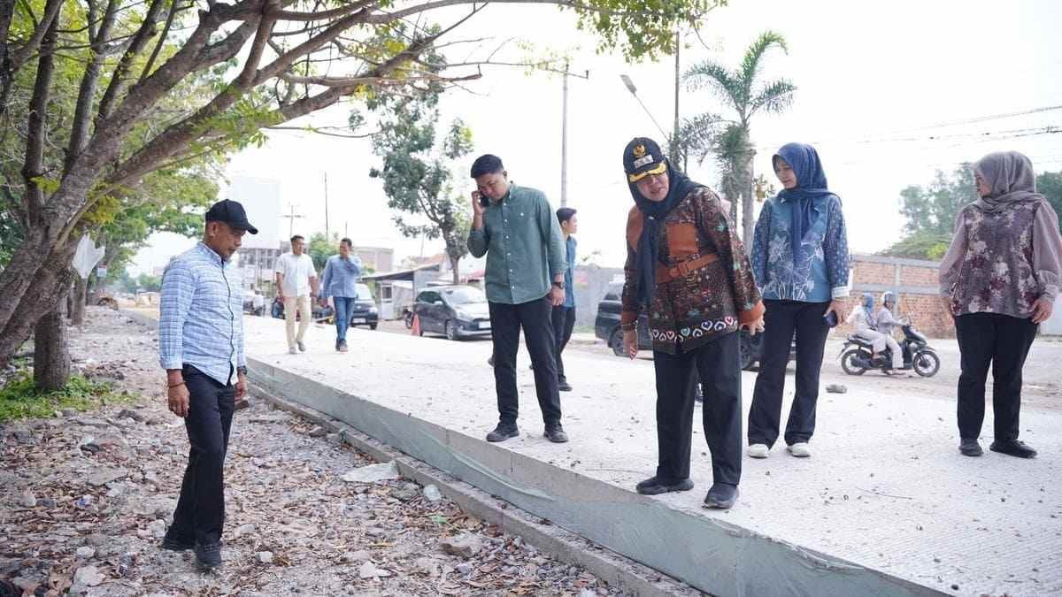 Pemkot Bandar Lampung Kebut Perbaikan Jalan, Drainase, Dan Trotoar Di 5 Kecamatan