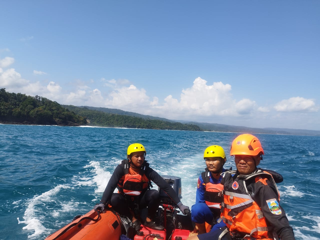 1 Orang Terseret Ombak Di Pantai Goa Matu, Tim SAR Gabungan Lakukan Pencarian