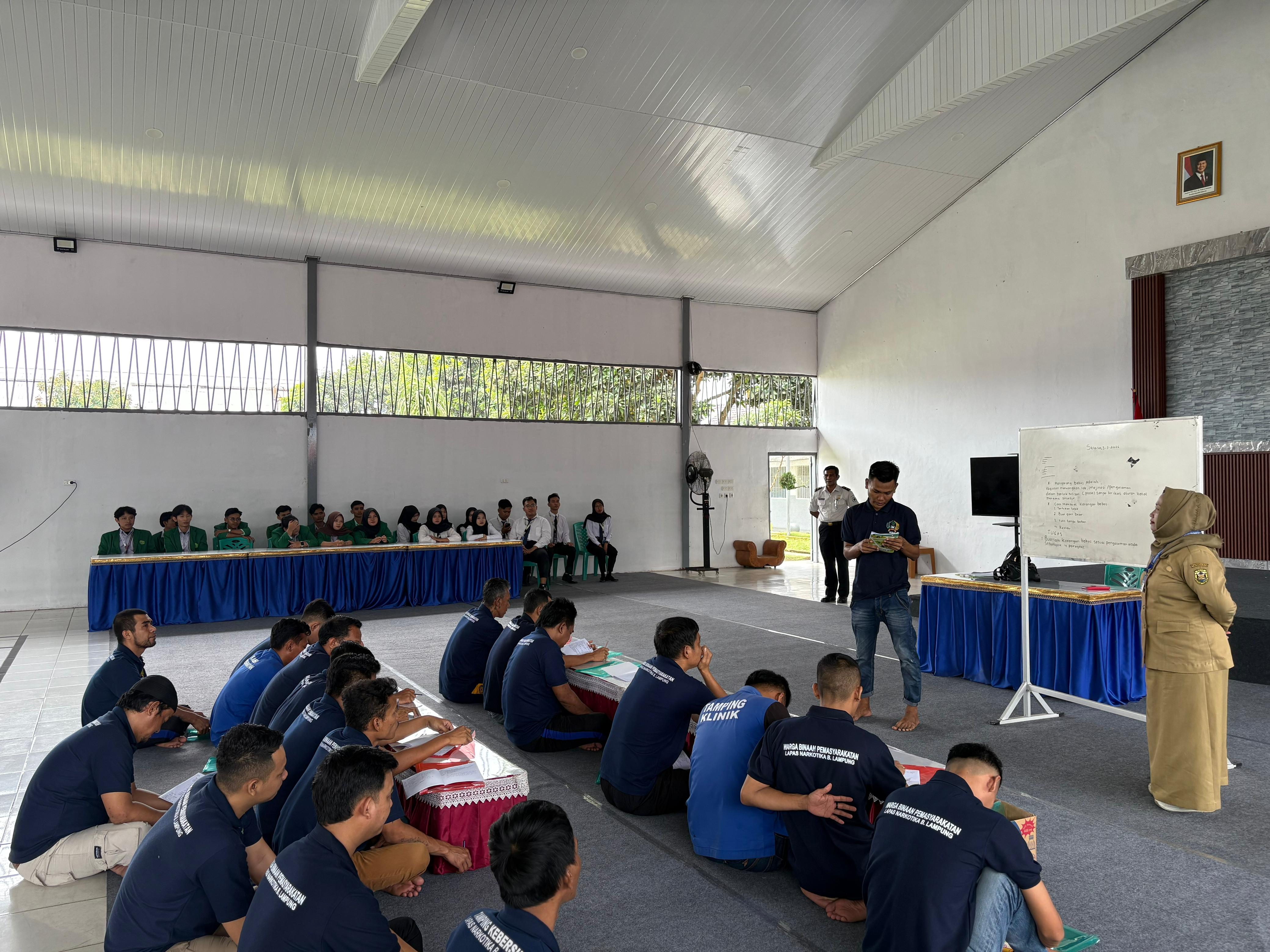 Kejar Ijazah Paket A, B, Dan C, Puluhan Warga Binaan Lapas Narkotika Bandar Lampung Ikuti Program PKB