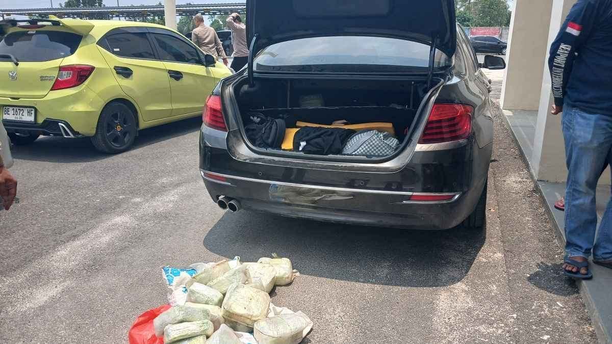 BMW Bawa Sabu Rp50 Miliar Terjaring Di Bakauheni, 3 Kurir Aceh-Jember Ditangkap