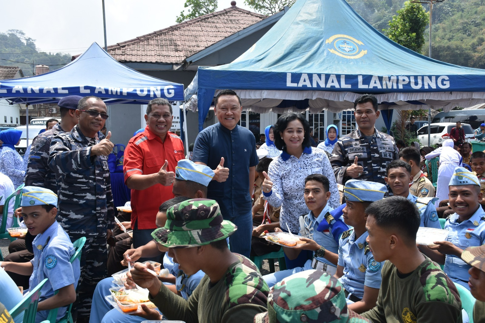 Lanal Lampung Turut Sukseskan Program Makan Bergizi Gratis Serentak HUT Ke-79 TNI AL