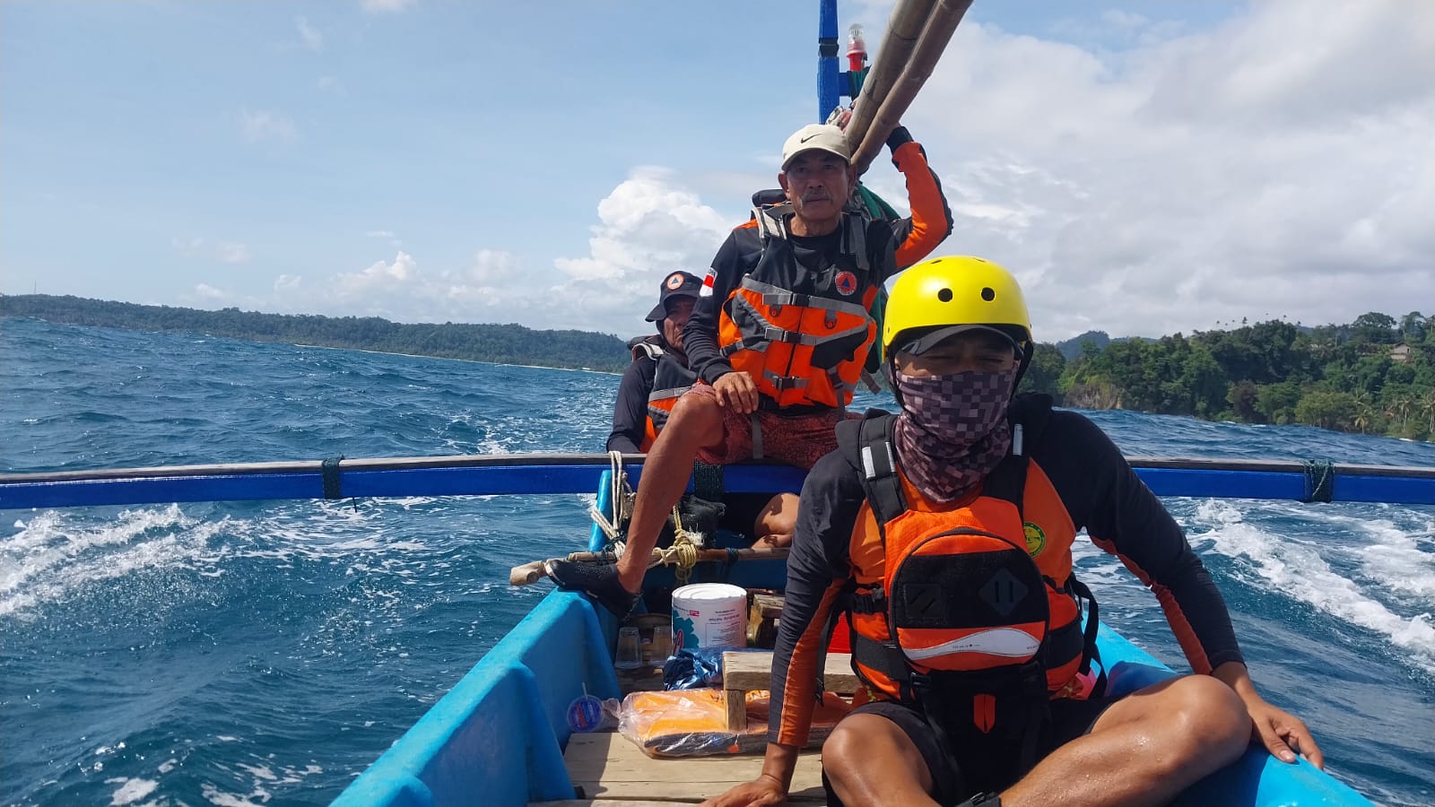 Anak Tenggelam Di Pantai Sayar Pesisir Barat, Tim SAR Gabungan Lakukan Pencarian