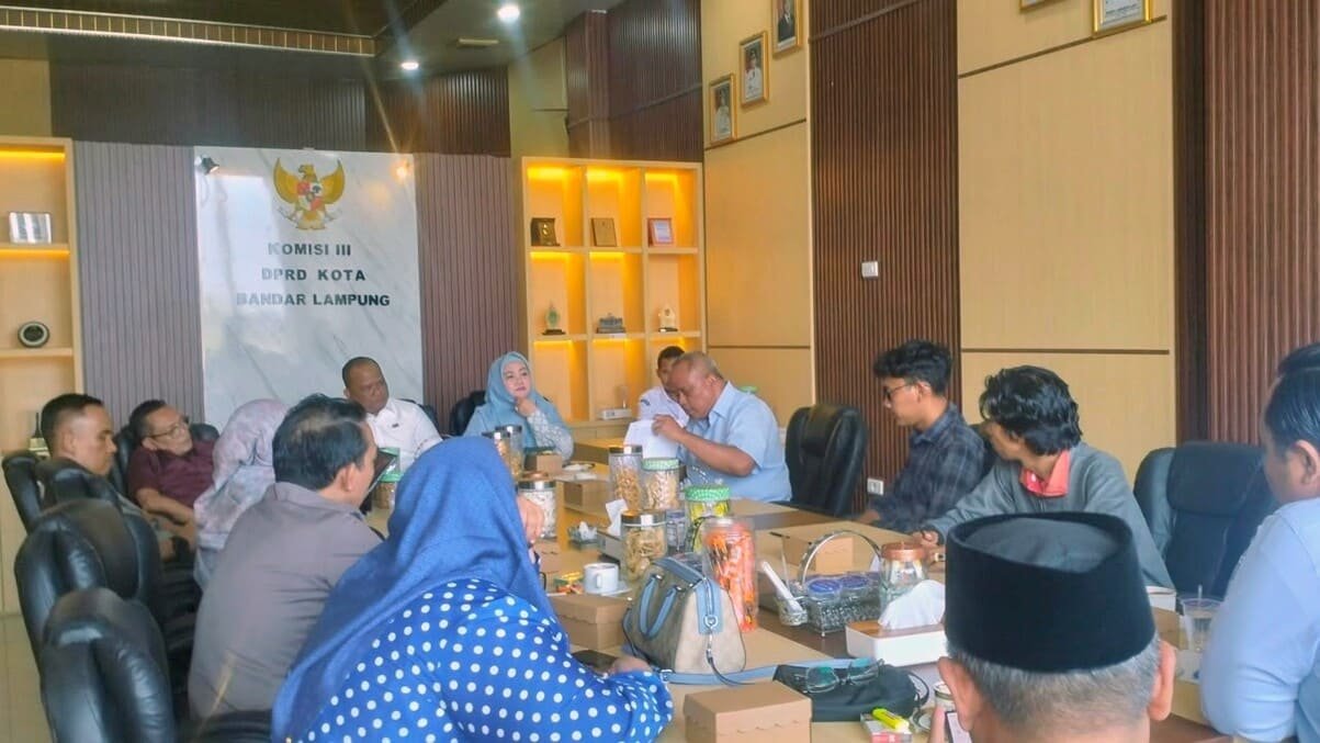 Kontraktor Bilang Trotoar Jebol 