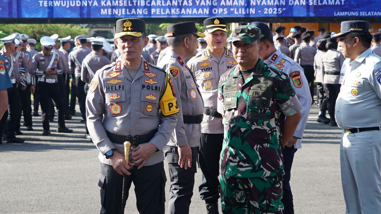 Kasdam XXI/Radin Inten Hadiri Apel Gelar Pasukan Operasi Zebra Krakatau 2025 Polda Lampung