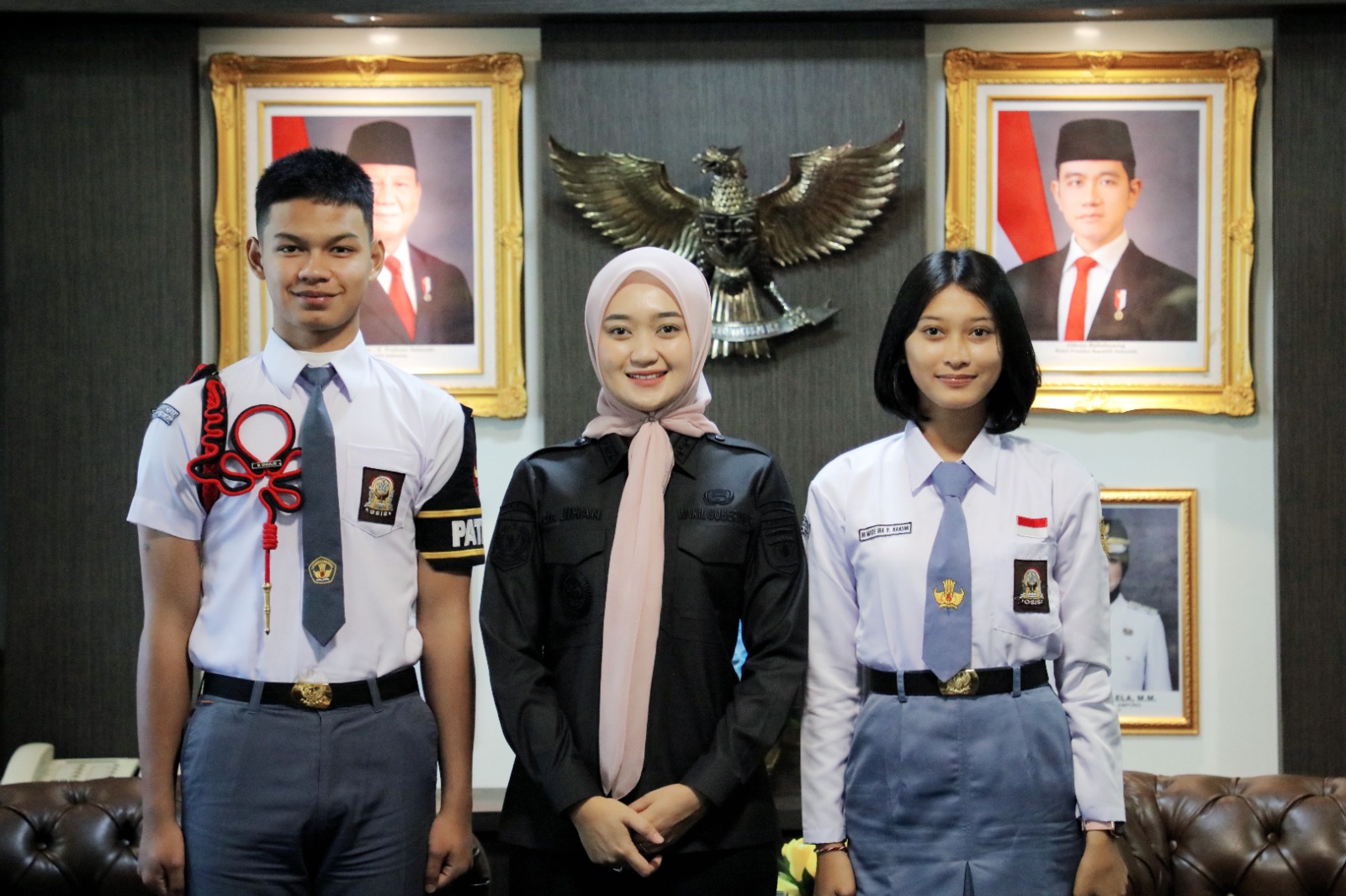 Pemprov Lampung Beri Motivasi Dan Semangat Kepada Dua Paskibraka  Nasional Lampung: M. Gaalieb Al Gifari Dan Ni Made Ira Puspa Nandini