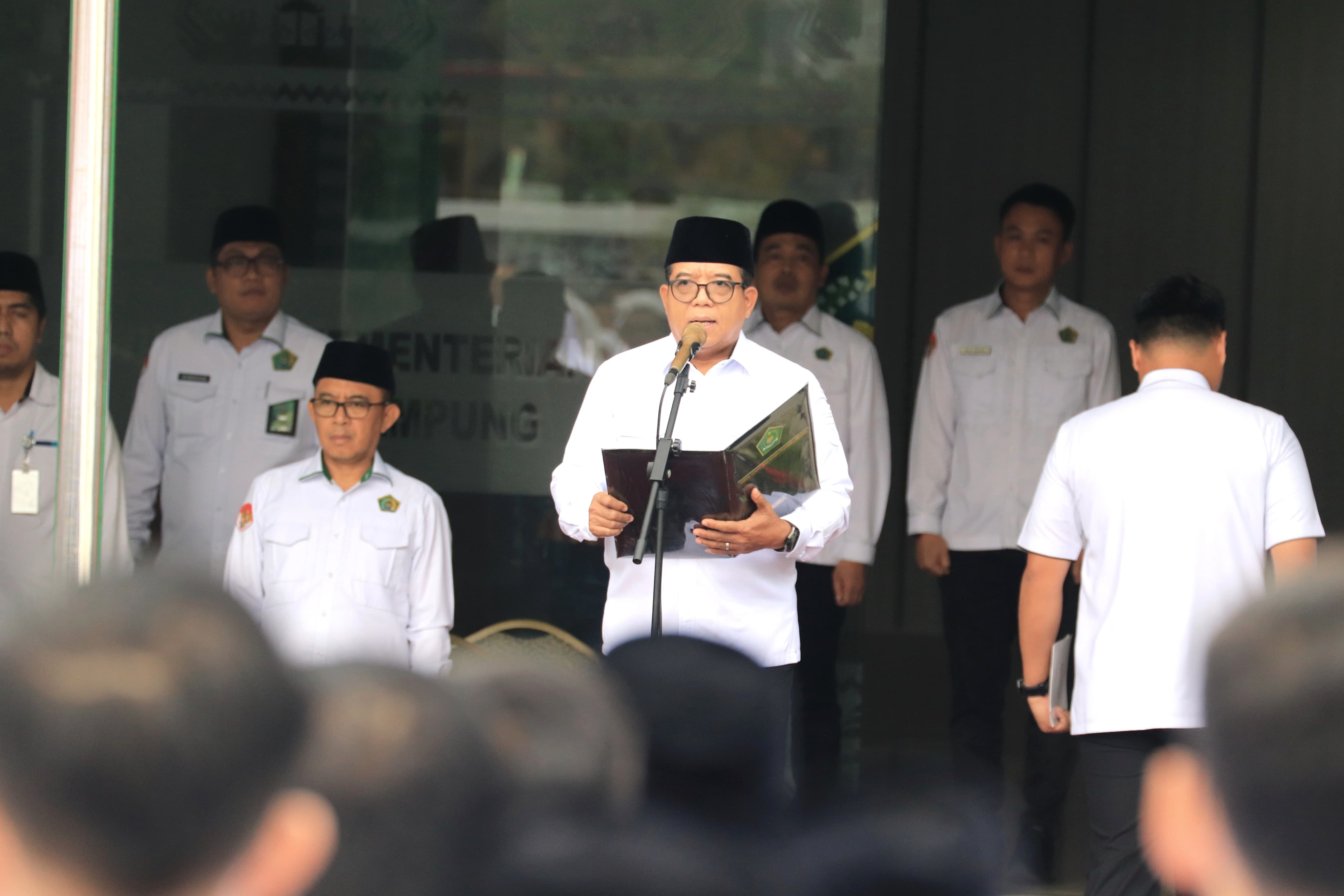 Pj. Gubernur Samsudin Menjadi Pembina Upacara HAB Ke-79 Kemenag 2025