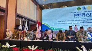 Perkuat Jalur Profesi Lulusan Fakultas Syariah, UIN RIL Teken Kerja Sama Dengan PERADI Profesional